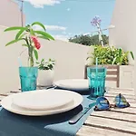 בית נופש Modern Beautiful House *